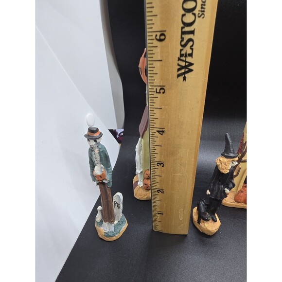Vtg Halloween Village Rare Set  Poly Resin 3.5"/6.5" Skinny 4 Houses 4 Figures - Picture 4 of 16